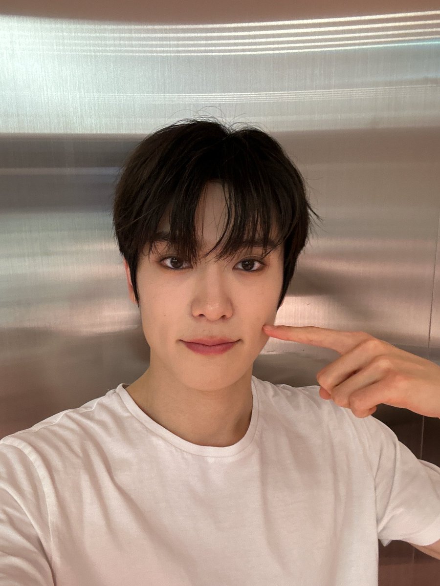 hourlyjaeh's tweet photo. jh 💭 https://t.co/Gu8nByqYcP