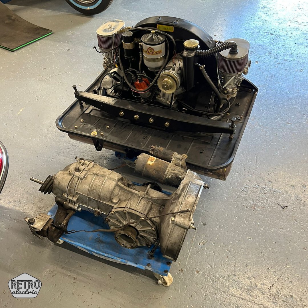 retroelectrics1's tweet photo. Another stunning Porsche has been dropped off to the Workshop! 

We're still in the early stages for this 912, but the engine's been removed and she's ready for restoration and some exciting upgrades. Much more on this to come. 

#classic912 #912club #porscheclub #porsche https://t.co/mZT3Zu3E7B