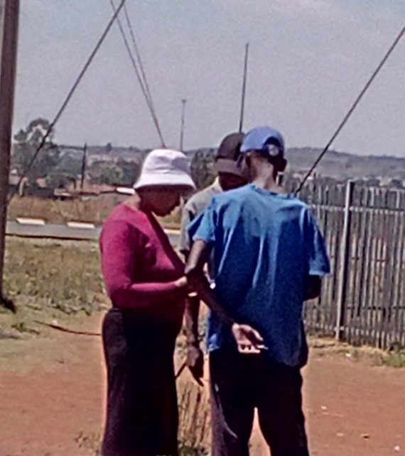 ShabsShabalala's tweet photo. Ward 24 DA Emfuleni North Constituency membership drive and voters interaction.
#RescueSA
#2024npe
#VoteForDA https://t.co/2bW7ENnVul