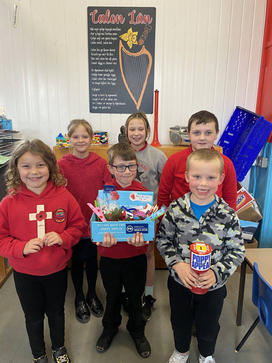 Er budd Apêl y Papi, bydd y Grŵp Ysbrydol yn gwerthu pabiau coch yn yr ysgol. 
In aid of the Poppy Appeal, the Spiritual Group will be selling poppies at the school. 
#addysggrefyddolllanllwni #ymaacacwllanllwni #eliegwyddorolllanllwni