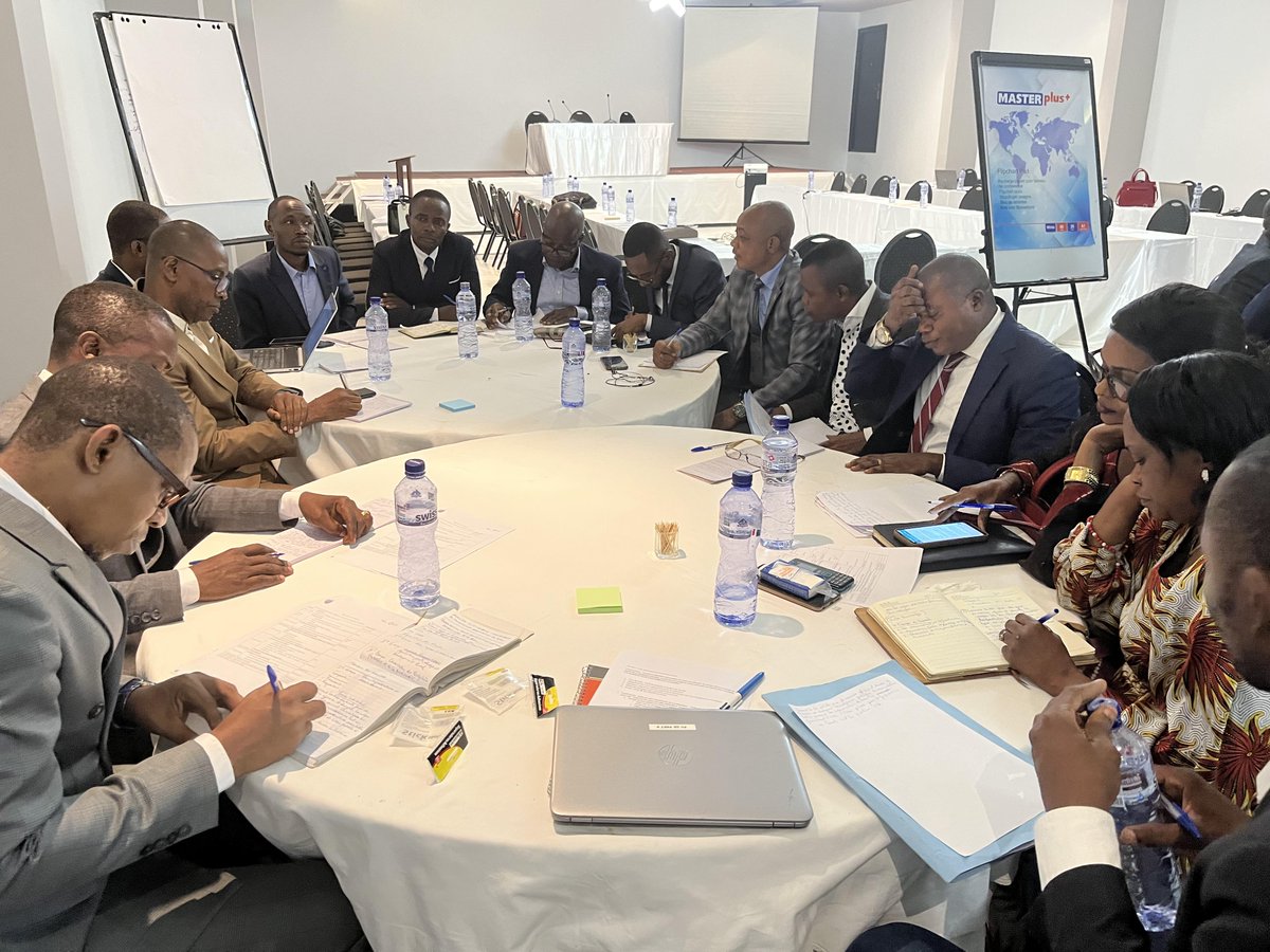 IBourkane's tweet photo. Quels sont les besoins prioritaires en matière d’adaptation au #changement #climatique en RDC ? 🇨🇩
@AFD_France à l'écoute des partenaires pour identifier des études et projets structurants en matière d'adaptation dans le cadre du programme #AdaptAction.
@safiaotokore @cbuffet https://t.co/oKYKL7tfXm