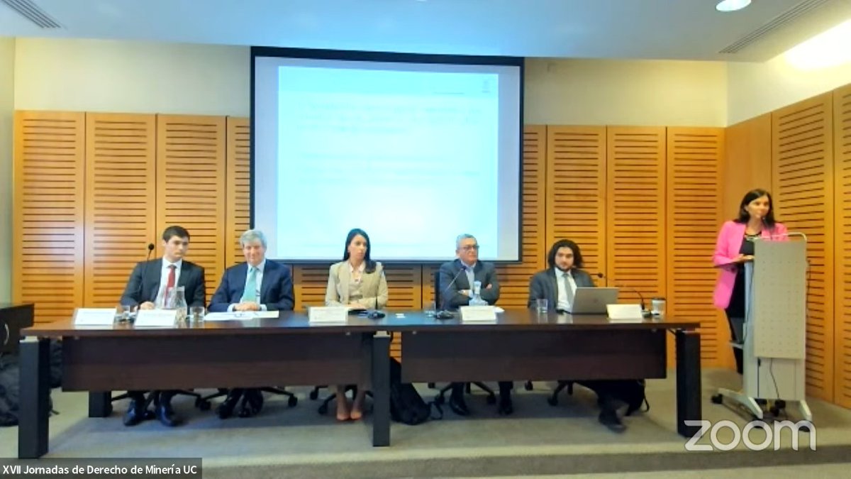 Con al representación de nuestro Secretario General, Patricio Cartagena, la Cámara Minera de Chile está presente en las XVII Jornadas de Derecho de Minería.
<a href="/patocartagen/">Patricio Cartagena Diaz</a>  <a href="/JennyJARojas/">Jenny Rojas</a>  <a href="/BrendaQ_Paz/">Brenda Quisberth Paz</a>