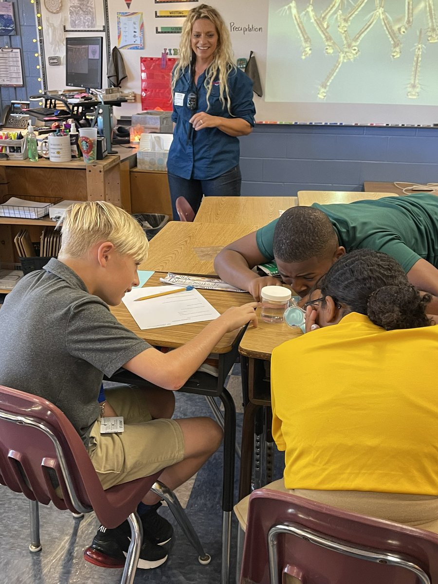 KarenDent3rd's tweet photo. 5th grade Collier District Mosquito 🦟 Control - thank you for such an engaging day 1! @collierschools @CollierMosquito @LelyLionsRoar #CCPSSuccess @CollierScience https://t.co/764P4Yk52L