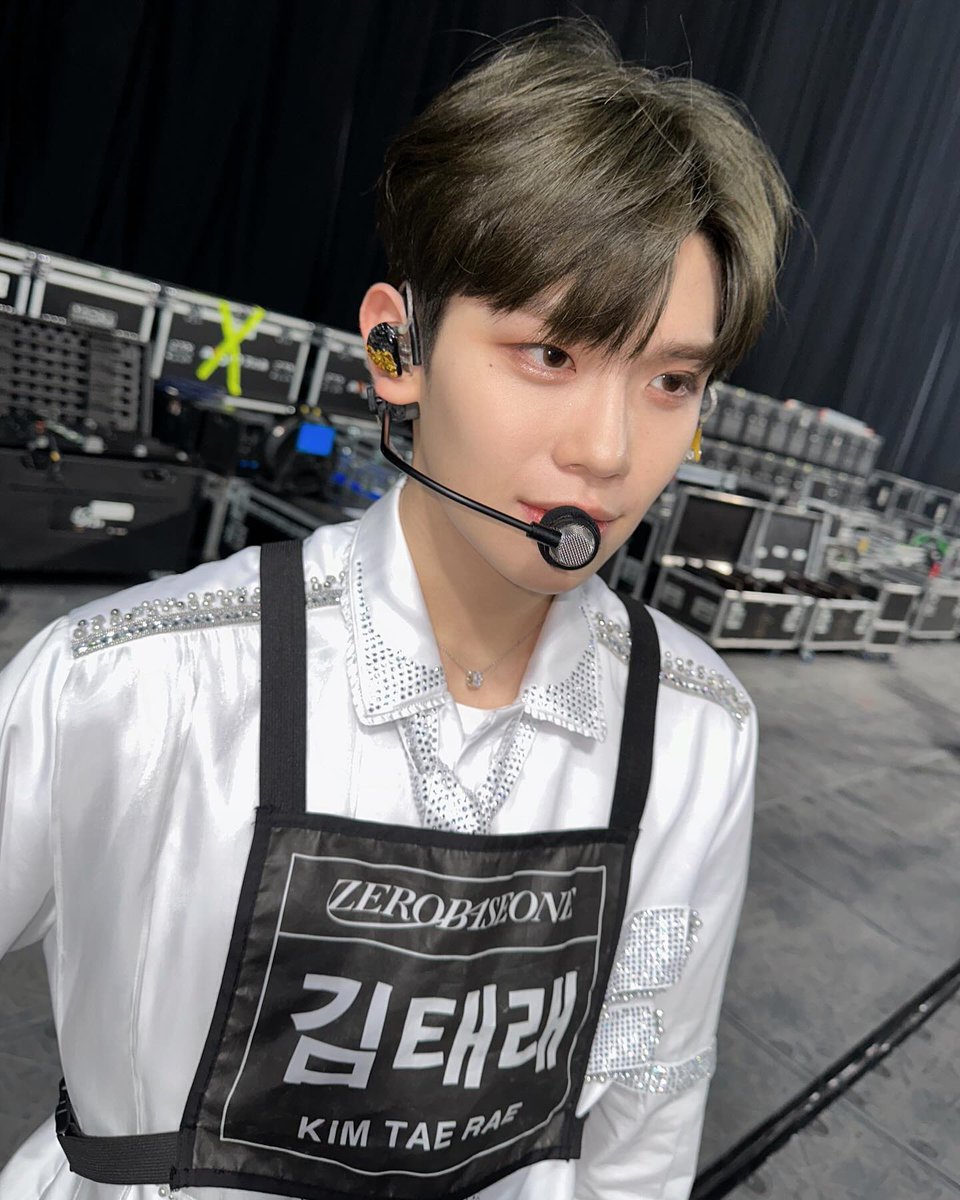 mysummtr's tweet photo. 231019 제로베이스원 인스타그램 #김태래 https://t.co/QGCpDeVate