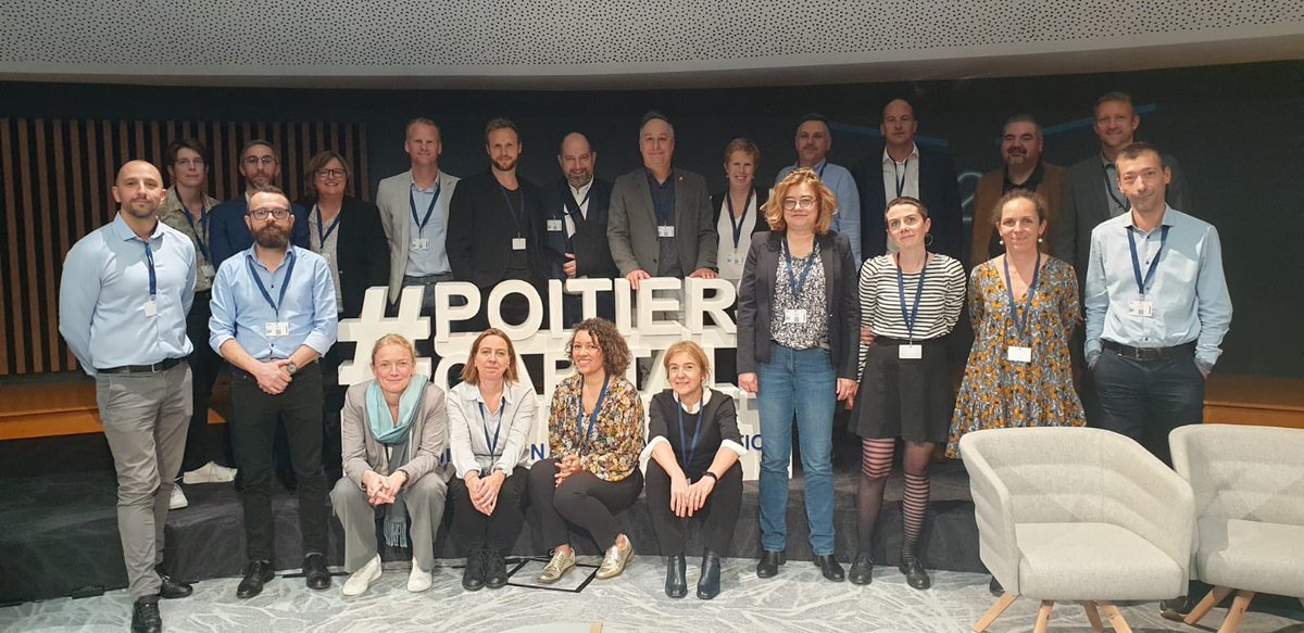 JS_Schmidt's tweet image. La promo Colette Besson du #perdir2023 de l’@acstrasbourg vous passe le bonjour de l’@Ih2ef