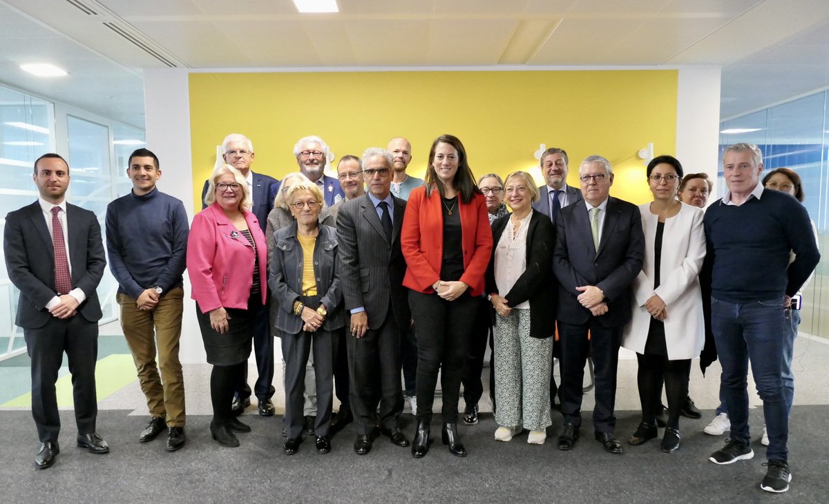 ADublanche's tweet photo. 💻 60% des petites entreprises victimes d'une #cyber attaque font faillite dans les 6 mois ! 
🛑 Mais la perception de la menace reste sous-estimée avec encore 1/4 des entreprises considérant le risque cyber inexistant alors même que les Jeux Olympiques vont entrainer un nombre accru d’attaques. 
➡️ La Région agit pour accompagner entreprises et collectivités face à ces risques croissants.
🙏🏻 Merci au @ceseridf pour ces échanges utiles sur nos dispositifs existants et les pistes d’amélioration.