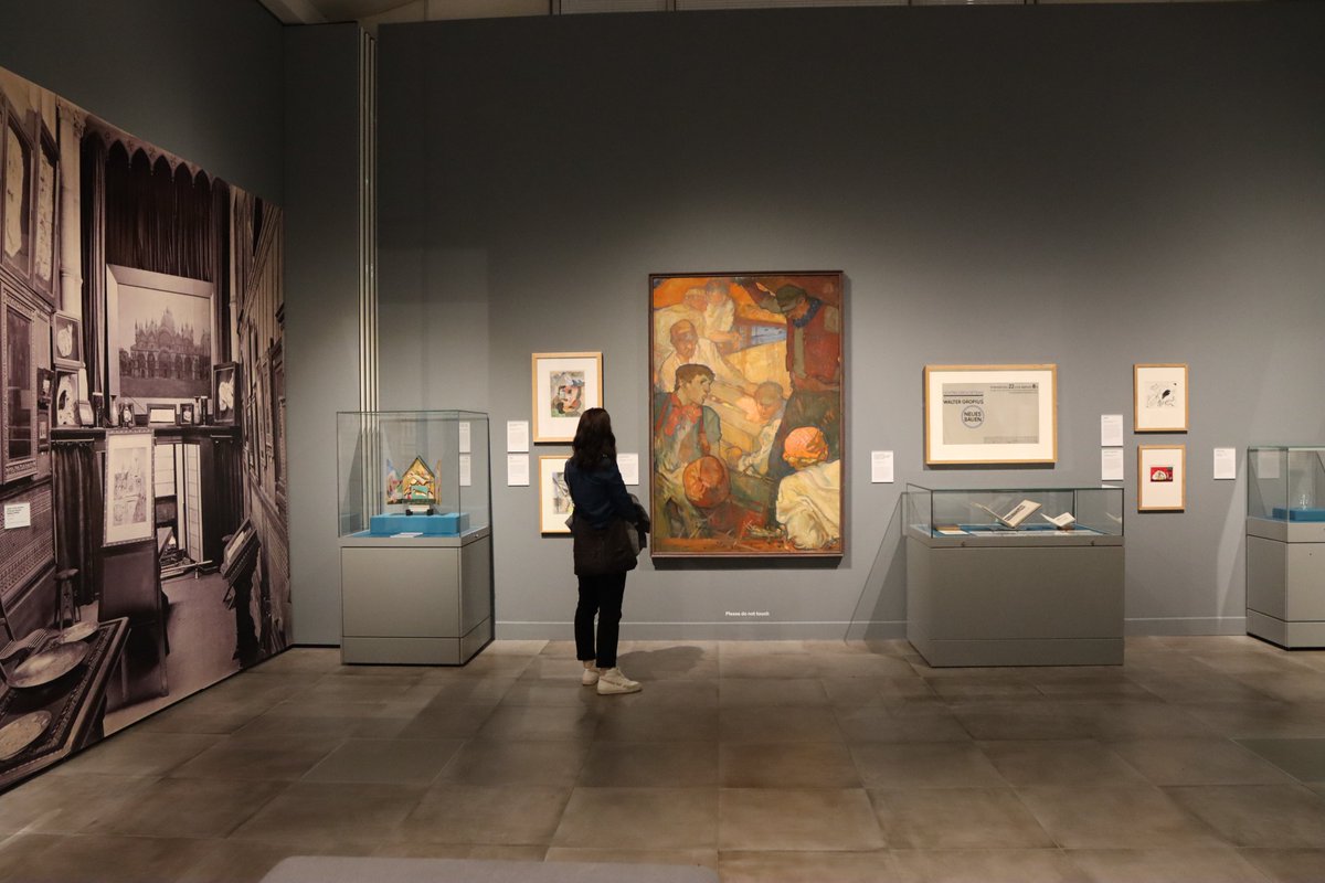 SheffMuseums's tweet image. Open at Millennium Gallery now! Pioneers: John Ruskin, William Morris and the Bauhaus 🎉 Open until 21 January

Find out more here: sheffieldmuseums.org.uk/whats-on/pione…

@WMGallery #SheffieldMuseums #ACEsupported #LetsCreate @VisitSheffield @ace_thenorth