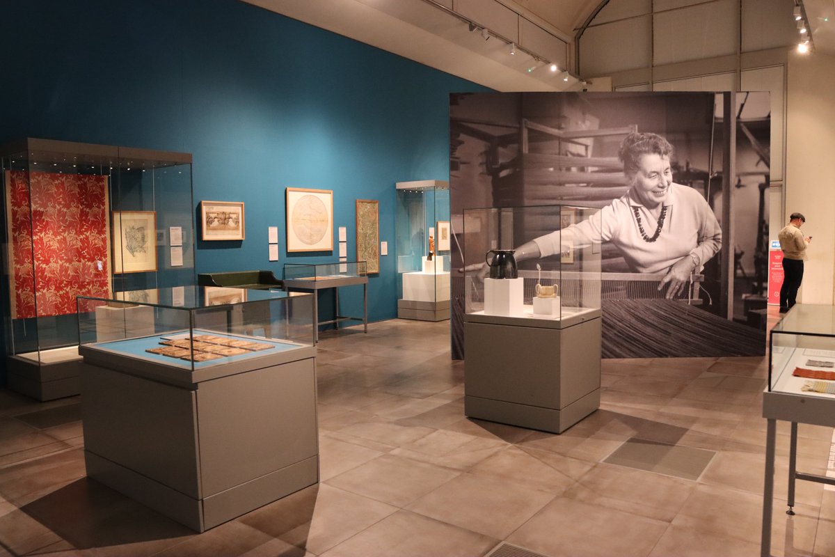 SheffMuseums's tweet image. Open at Millennium Gallery now! Pioneers: John Ruskin, William Morris and the Bauhaus 🎉 Open until 21 January

Find out more here: sheffieldmuseums.org.uk/whats-on/pione…

@WMGallery #SheffieldMuseums #ACEsupported #LetsCreate @VisitSheffield @ace_thenorth