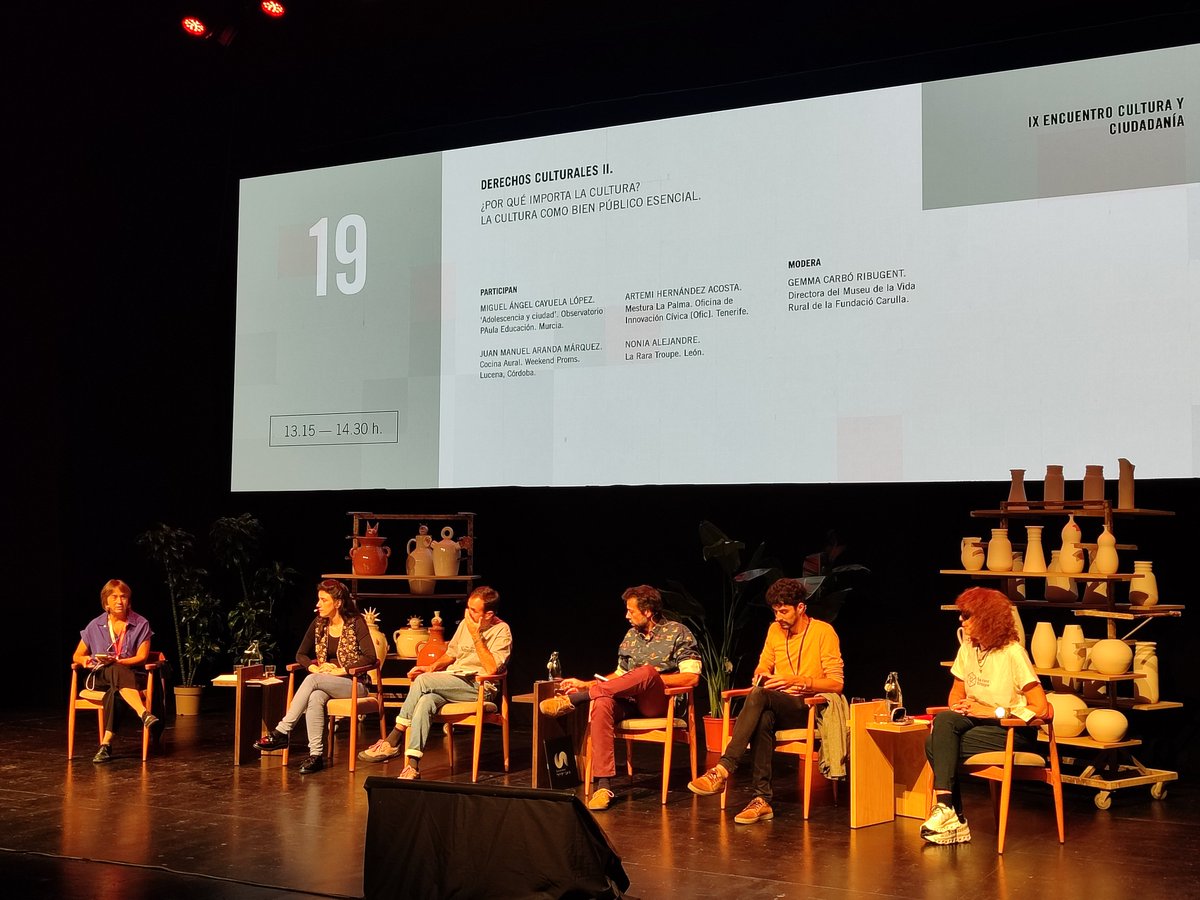 laurafrailev's tweet photo. La cultura como derecho universal, con: Miguel Ángel Cayuela López de Adolescencia y ciudad, José Manuel Aranda Márquez de 
@cocinaural
 Artemi Hernández Acosta de @MesturaPuerto 
Nonia Alejandre de La Rara Troupe
en @cultuciudadania @LavaVLL
 #Valladolid https://t.co/Wb3GXrjx4h