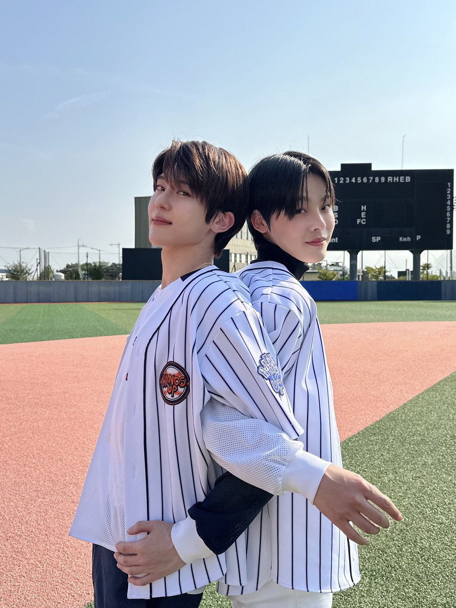 nctwishofficial's tweet photo. ⚾️😉⚾️ 

#시온 #리쿠 
#SION #RIKU 
#シオン #リク 
#NCTNEWTEAM #HandsUp
#NCTNEWTEAM_HandsUp https://t.co/a4D5xWYx4a