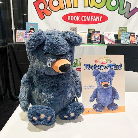 RainbowBookCo's tweet image. Rainbow is at AASL from October 19-21st! Let&apos;s chat, win awesome prizes, snag signed books, and make memories! See you there!

#Bookconference #AASL #Bookslovers