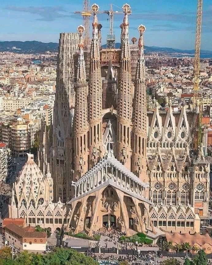 📍Basílica de la Sagrada Família
✈ Spain
See more👇 ganjingworld.com/video/1ftf7liv…
📷 umdjpelomundo