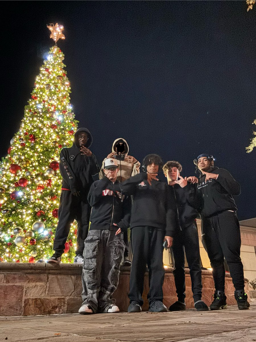 Experiencedoa's tweet photo. created the motive @ufrz_ @x1_grim @1tJinx @actsleepyasf @notkyzer https://t.co/AvQEEfHys6