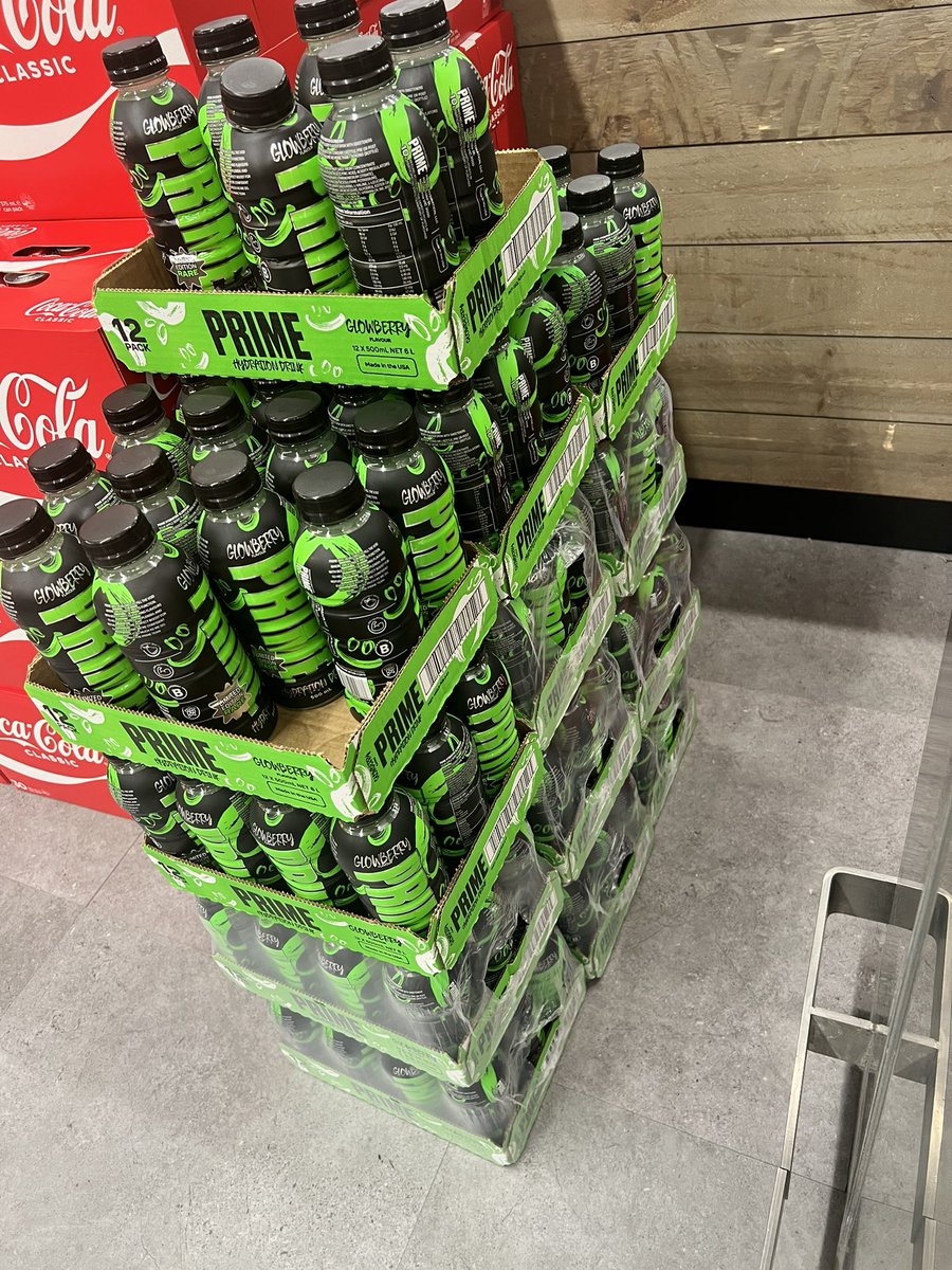Dj_braz's tweet photo. @TabouliKing @prime_tracker Same at my Woolies nothing but rare bottles https://t.co/sbxVwUG9Xz