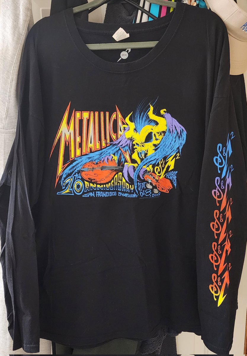 rcevetto's tweet image. Little late on this one, but here&apos;s the #metal shirt of the night.  #Metallica #SandM2 #HeavyMetal