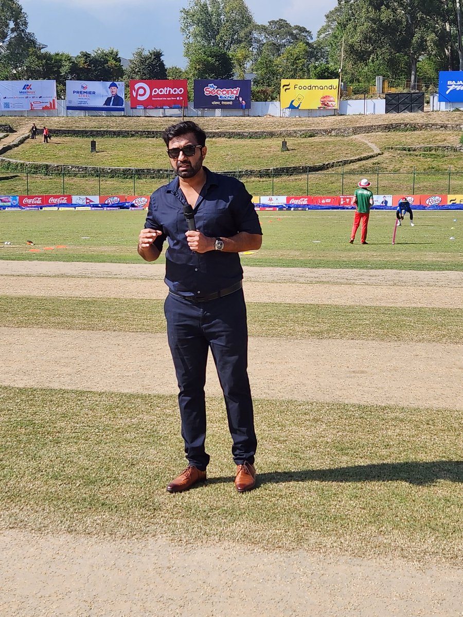 MikkhailVaswani's tweet photo. At the TU Stadium in Kirtipur ! Oman vs Bahrain. What's the mood like in #Mulpani Stadium guys. Here it's quite ;) #Nepal #Nepali https://t.co/blADKNlOGn
