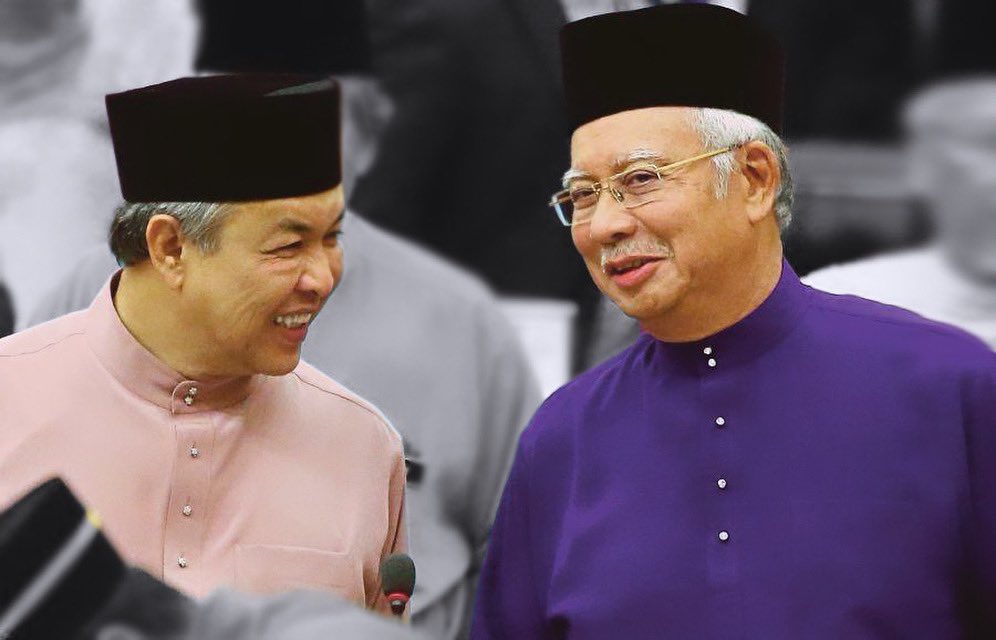 DrZahidHamidi's tweet photo. Ya Allah, Tuhan yang Maha Pengasih lagi Maha Penyayang, dengan rendah hati kami memanjatkan doa agar dikurniakan kesembuhan, kea’fiatan dan pemulihan buat Dato’ Seri Najib Tun Razak yang sedang diuji dengan wabak Covid-19.

Ya Allah, Engkau yang Maha Kuasa atas segala sesuatu, kurniakanlah kekuatan dan ketabahan kepadanya dalam menghadapi ujian ini.

اللَّهُمَّ رَبَّ النَّاسِ أَذْهِبِ الْبَأْسَ اشْفِ أَنْتَ الشَّافِى لاَ شِفَاءَ إِلاَّ شِفَاؤُكَ شِفَاءً لاَ يُغَادِرُ سَقَمًا

“Ya Allah, Tuhan seluruh manusia, hilangkanlah penyakit, sembuhkanlah, Engkau lah yang menyembuhkan, tidak ada kesembuhan melainkan kesembuhan dari-Mu, iaitu kesembuhan yang tidak meninggalkan sebarang penyakit.”