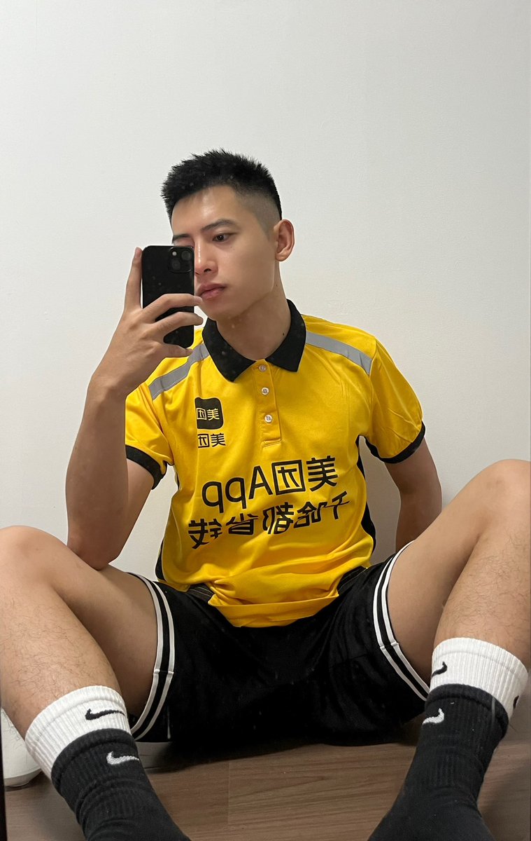 有喜欢制服的吗