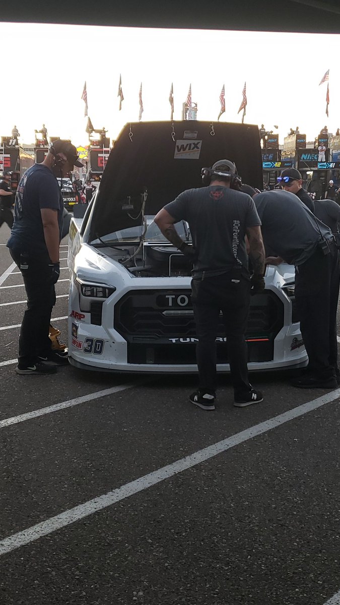 Making some adjustments to the #30 Toyota Tundra with 11:40 mins to go here in practice.