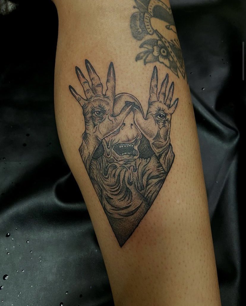 livy_babytats's tweet image. Obsessed with this pale man piece I did for the spooky season #panslabrynth #paleman #kcmo #kansascity #tattoo #tattooartist