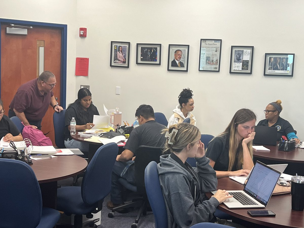 DocMassnick's tweet image. A project that was meant to engage students, combine four years of educational learning and giving back to our community has and does just that and this what it looks like. Students working with law enforcement trying to resolve cold cases. Five to be exact!?! Love the dedication