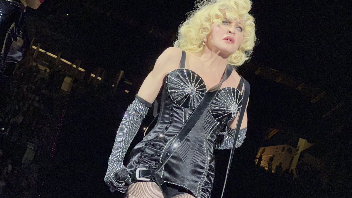 CraigDownton's tweet photo. #madonna #madonnabarcelona #CelebrationTour https://t.co/QouVJ3z4mP