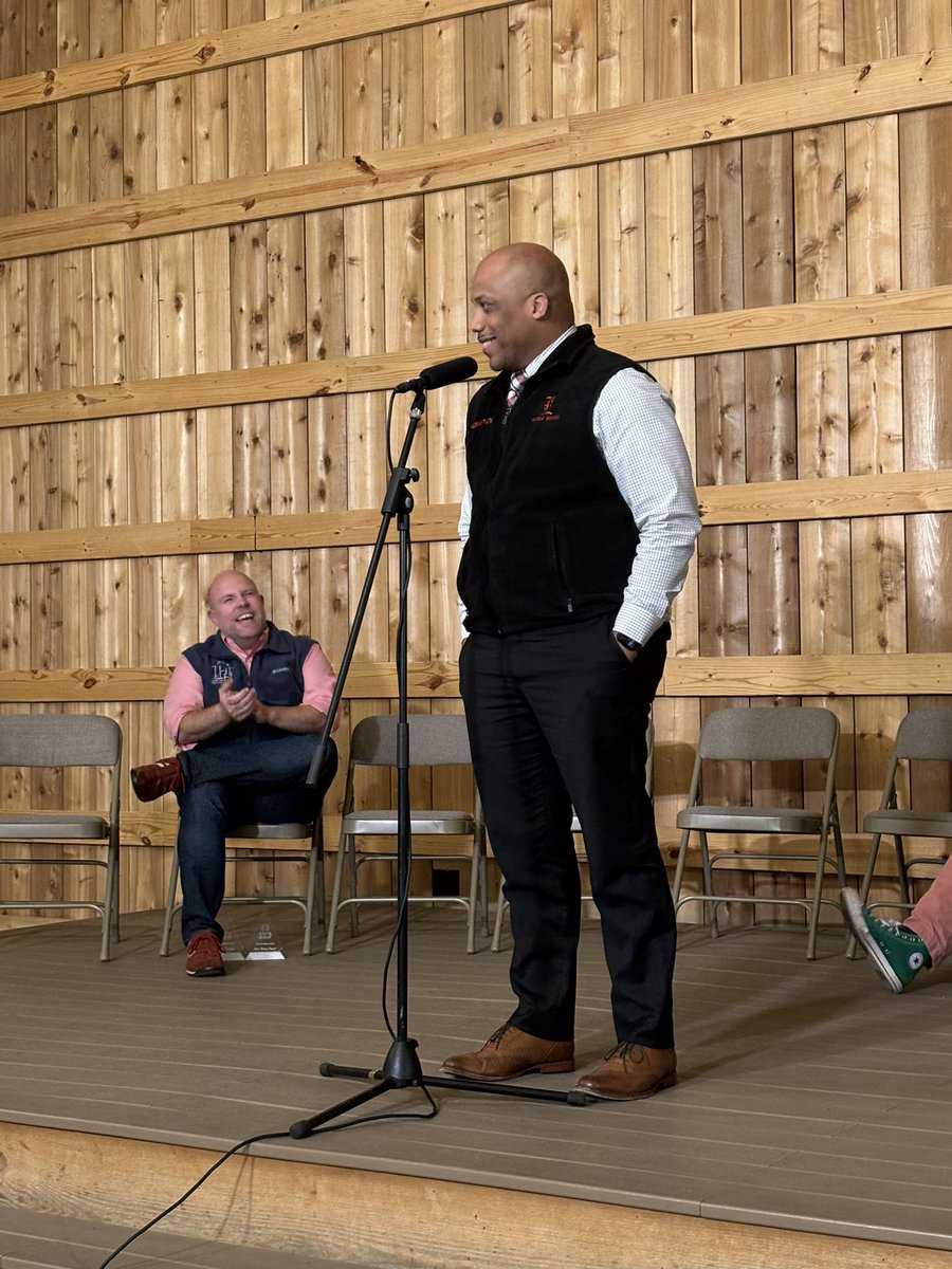 MrCoachReed's tweet image. Hey…I made it to the 6th round!!! I lost on the word “opponent”🤦🏾‍♂️…. Because I NEVER WORRY ABOUT THEM!!! 🤣🤣#LMSLEVELUP #READTOSUCCEED