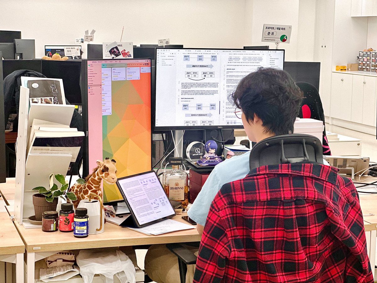 junep (준프) tweet media