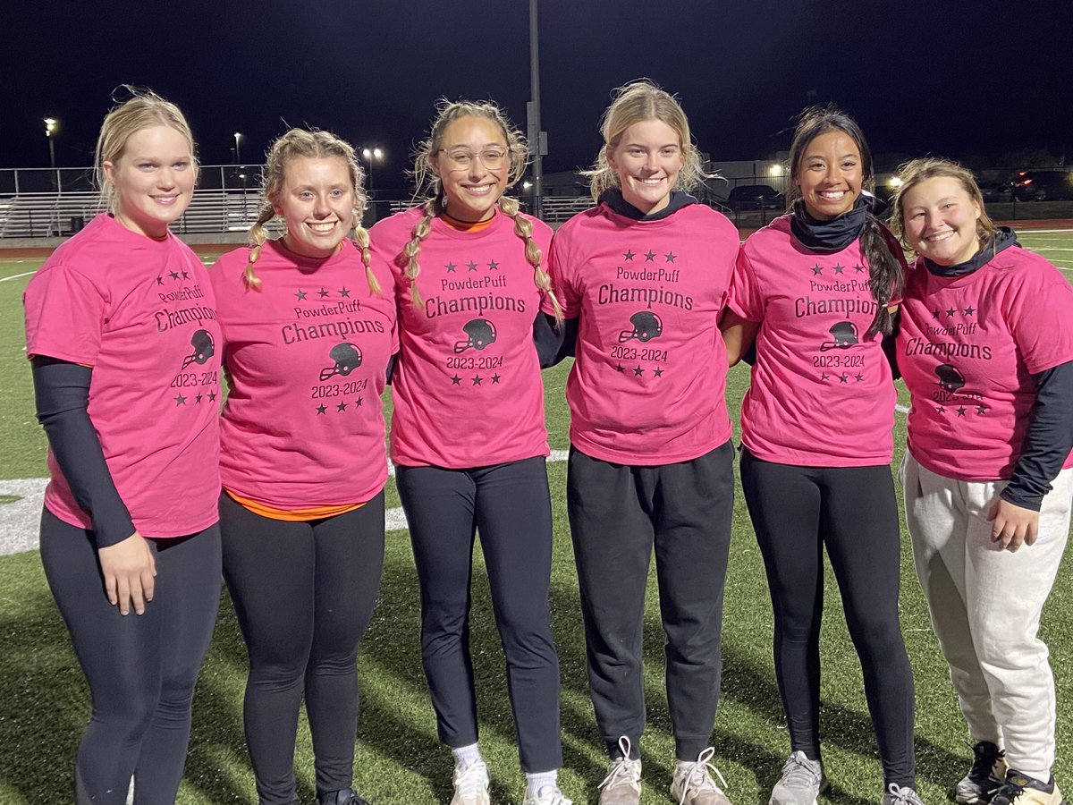TraciShipp2's tweet photo. Powderpuff football at Fort Osage tonight….Seniors vs Juniors. Seniors got the win and back to back Champs!!! Nice touchdown @allisonshipp_
#classof2024 #shippy https://t.co/TbtZ9eaqYF