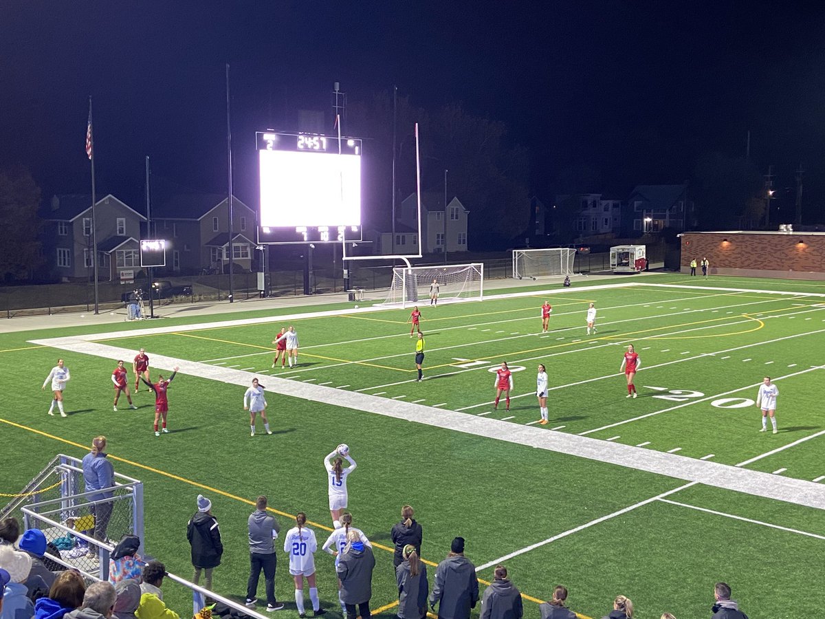 A beautifully brisk night for <a href="/DrakeWSoccer/">Drake Women's Soccer</a> at <a href="/DrakeUniversity/">Drake University</a>’s stunning Mediacom Stadium. #1Seed