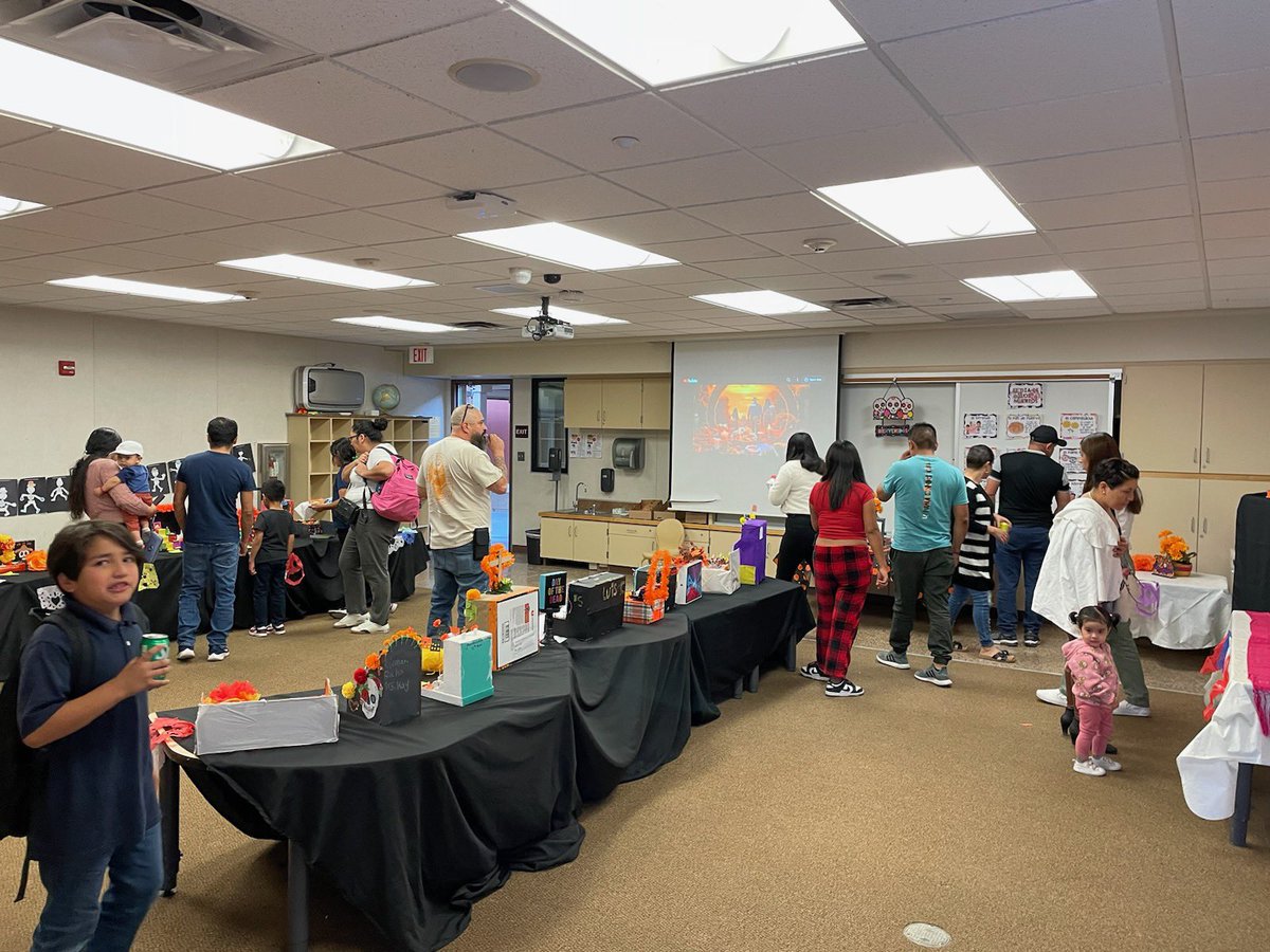 Thank you to all our students and families for participating in our Dia De Los Muertos Altar Competition and Exhibition ! #REELThemIn