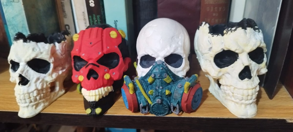 jakojrdg's tweet photo. de a poco está mejorando la técnica... Impresión 3D pintada a mano...
#3d #3dprinting #creatly #creatlyender3 #ender3 #pla #skull #artwork #art https://t.co/gQ3ZR3WU73