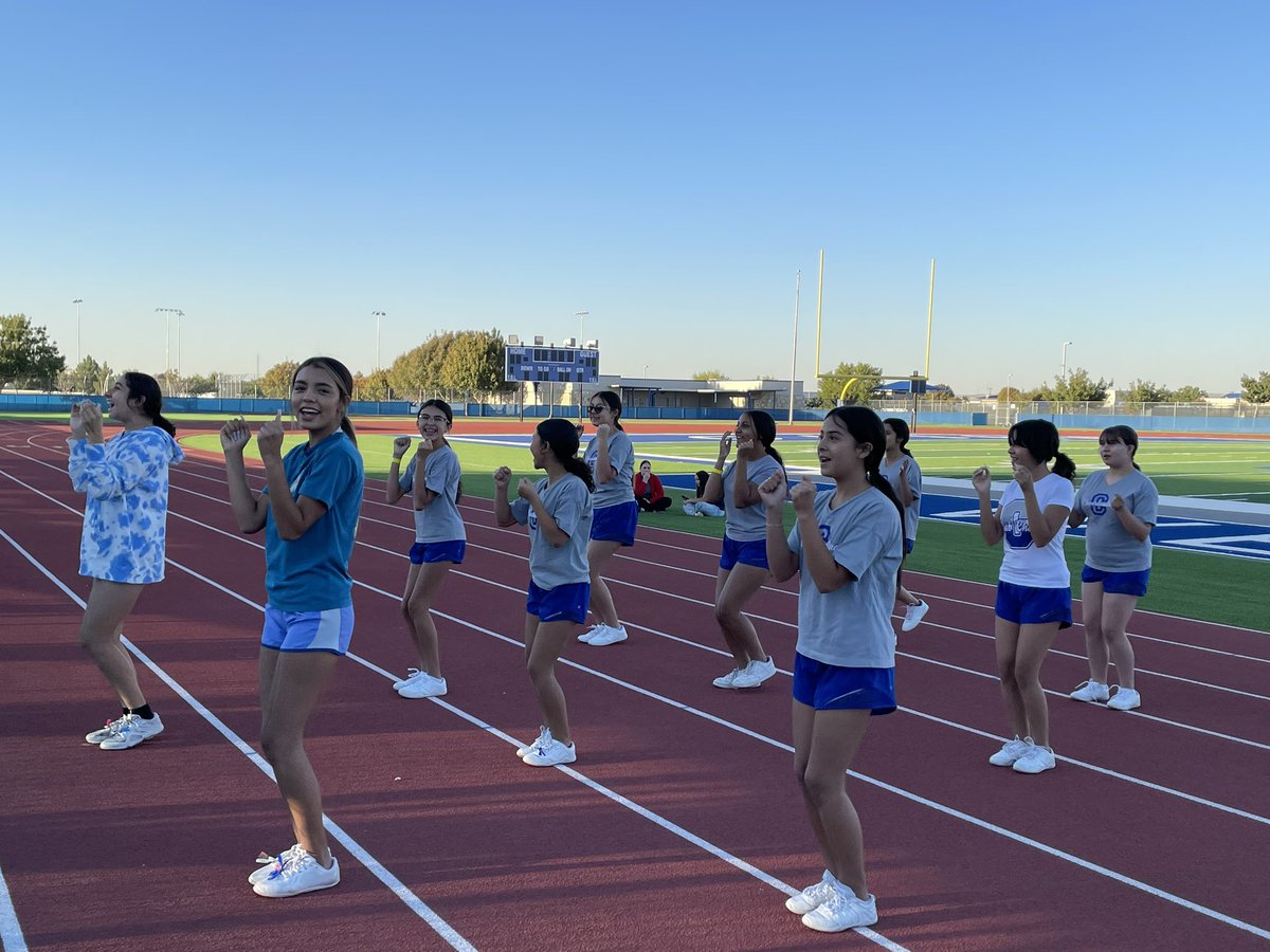 Laura_TMedina's tweet photo. Love our feeder pattern schools and their continued support for our cheerleaders! Can’t wait to cheer together 💙🦁 @SurrattCubs @ClintJHS @ClintHSLions @cuadrilla1 @chsselpbis @Yolanda59314124 @ClintHSCheer @CubsWdscheer @AraceliV_CJHS https://t.co/7A1IygJNfL