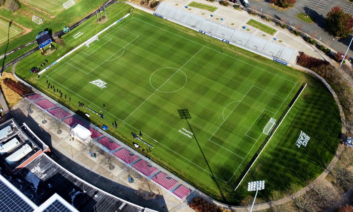 MDSoccerPlexGEM's tweet photo. Finishing touches before 2nites @BIGEAST ⚽️ Semi-finals. Hendricks Field @ @MDSoccerPlex matches 101 &amp; 102 of 2023 (on field event 179)

@Tahoma31Bermuda holding green as @MtnView_Seeds &amp; @BarenbrugUSA Ryegrass comes up through 

#GrowGrassGrow @MarylandSports https://t.co/ajDHEUPFay