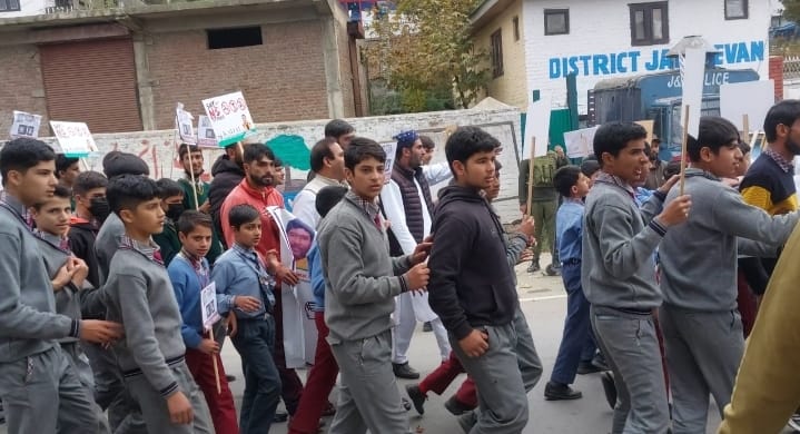 Anti Drug Rally From Main Chowk To DC office Kupwara with Students, Civil Society and RLJP Leaders