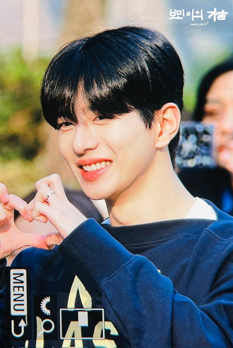 golchatonin's tweet photo. #BOMIN #최보민 #골든차일드 ♡ https://t.co/vhYwk5Yjfs