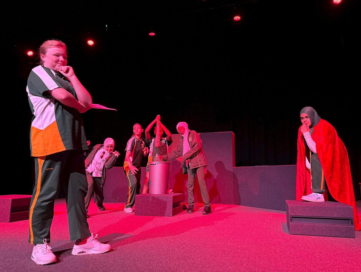 Is this a Daggar I see before me?

Gabrielle Daggar directing a scene from Macbeth with the Elective Drama class!!