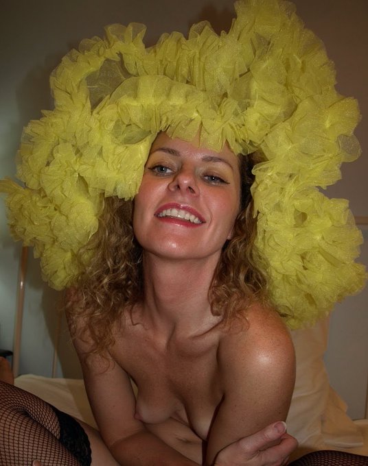 Throwback Thursday! #milf #swinger #onlyfans https://t.co/Tweli33fo2 https://t.co/6Ns551PXOV<a href="/tag/milf"class="tags">#milf</a><a href="/tag/swinger"class="tags">#swinger</a><a href="/tag/onlyfans"class="tags">#onlyfans</a>