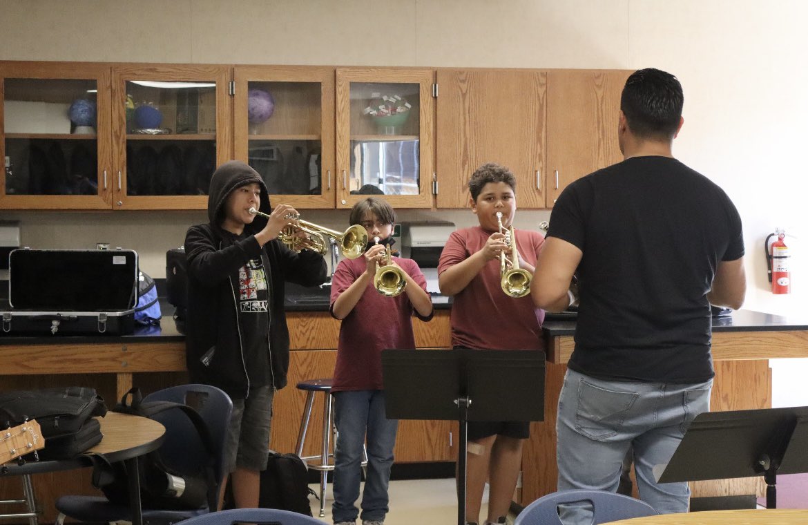 🎺

@sbusd_news
#sbusd #elop #nestorlanguageacademy #cityheightsmusicschool #levelupsbusd