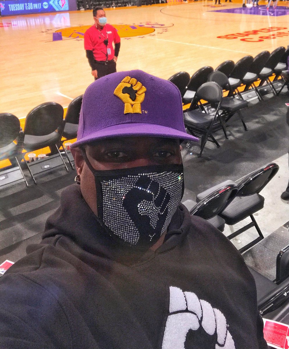 walkempowered's tweet photo. #LAKESHOW #FOREVERKNOWN #snapback #ordernow https://t.co/lu4SsGfses