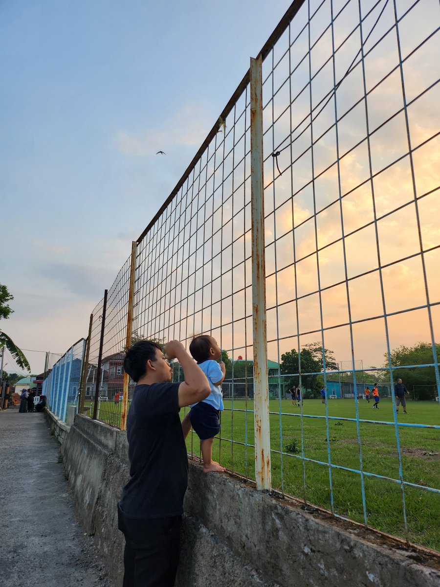 RaisHooligan's tweet photo. From father to son!!⚽ https://t.co/1icuhl3xNH