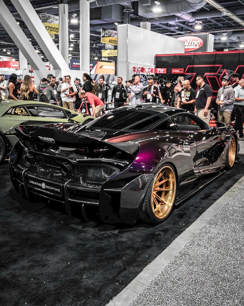 Henry_Monnfts's tweet photo. 🔥 Vietnamese-made supercar, the Widebodykit for McLaren 720S, takes the spotlight at SEMA 2023! ❤️🇻🇳 #csperformance #dukedynamics #mclaren720s #widebodykit https://t.co/AtoTstBsCc