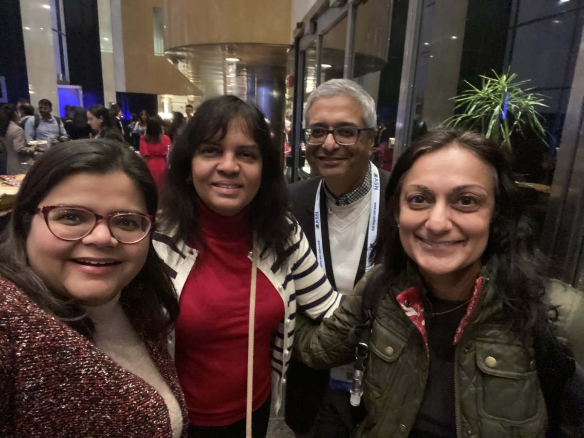 tomar_ojaswi's tweet photo. Mini @WUNephrology reunion at #ANIO with @VijayanMD @247renal https://t.co/BYrsOmvsng