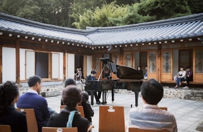 ideabox7's tweet image. 경기도 광주 남한산성속 단풍 미모 성수기 한옥카페 - ALLTHATTRAVEL - go.shr.lc/3SqpzfI