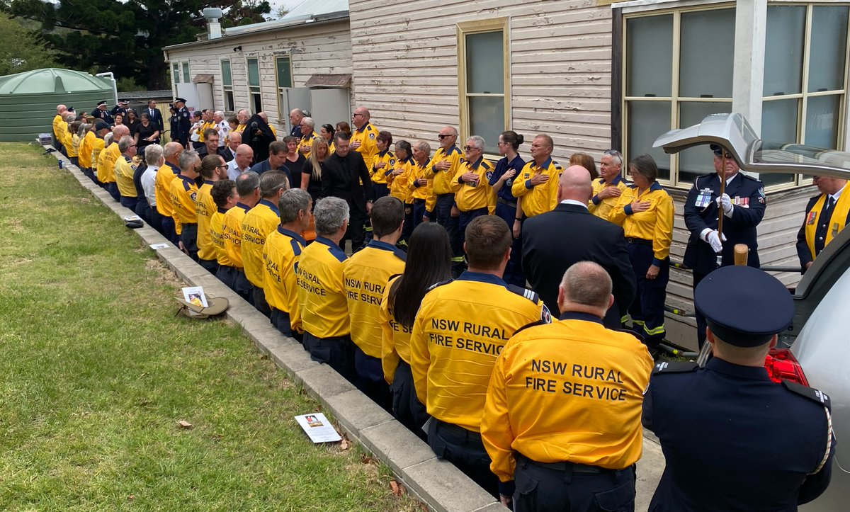 Today the RFS family came together to farewell Senior Deputy Captain John Holmes, who passed away last month while helping battle the Bean Creek Fire in Kyogle. A celebration of John’s life was held in Mallanganee. Our thoughts are with John’s family, friends and brigade.