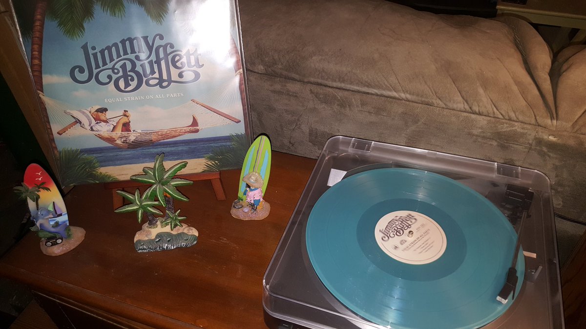 Well I was finally able to sit and take it all in. Fantastic album from start to finish. Jimmy you left us another amazing album, Thank you for everything!! #jimmybuffett #parrotheads #troprepublic #bubblesup