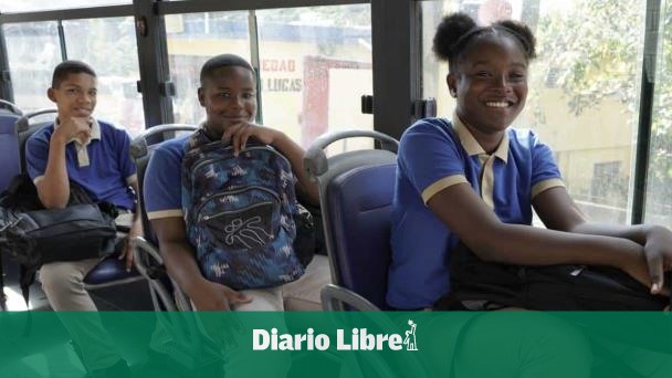 📚 |#EducaciónDL| Transporte Escolar llama a padres a llevar a sus hijos temprano a paradas del transporte

🔗ow.ly/s4Ww50Q3LxA

#DiarioLibre #TransporteEscolar #Paradas #SalirTemprano