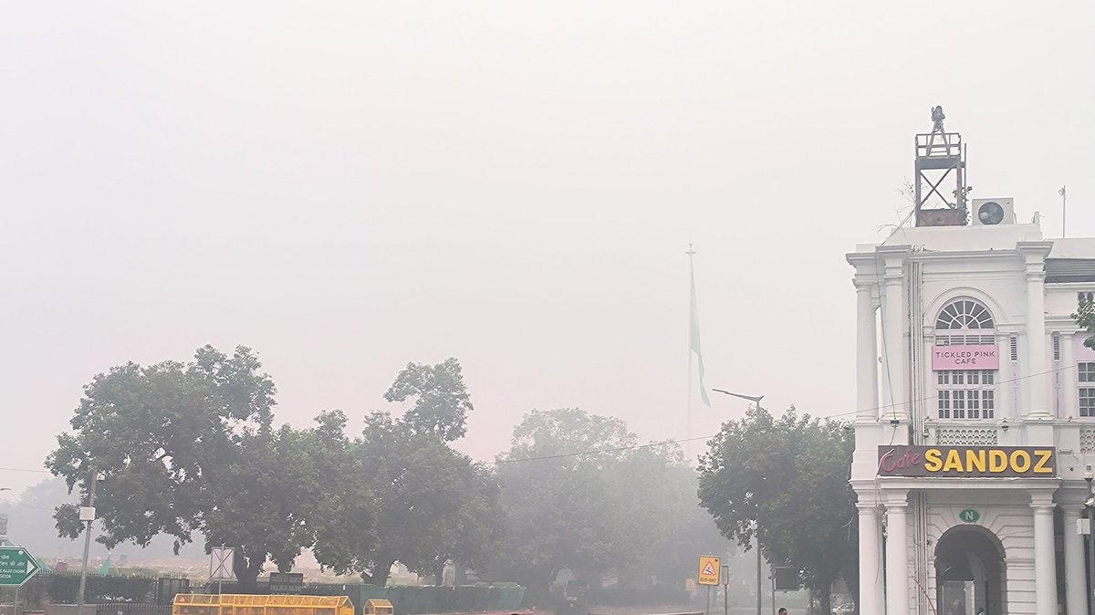 Delhi, NCR Air Pollution LIVE Updates: 
AQI ‘severe’ as thick smog engulfs NCR, air quality to worsen;

#DelhiAirPollution