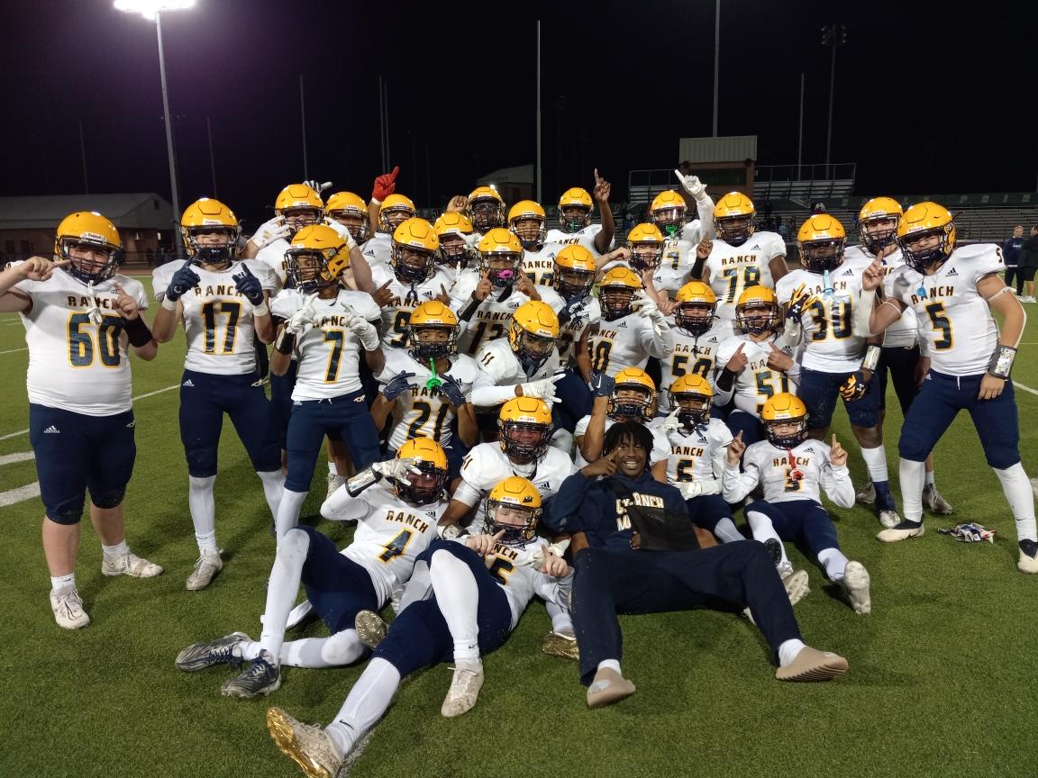 diggymc2's tweet image. District Champs! 10-0 #MrVersatile #2 #ATH #DB #KR #PR #2027 #MWT @CoachNeill @CoachLanceDale1 @Ranch_CoachMac @carrier_teddy @CoachKeggins  @cyranchfootball @SJohnson_7 @koachkev @justinallen_13 @BradBeerwinkel @cyranchbhoops @Coach_Herrera76 @CyRanchBoosters @footwork_king1…