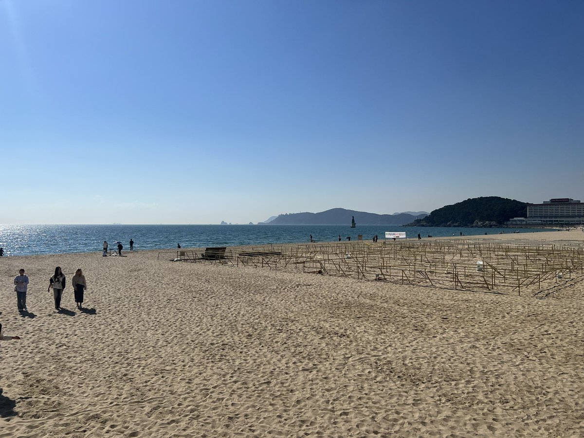 Bryon_Barnes's tweet image. Had to go to another continent to find the pacific.